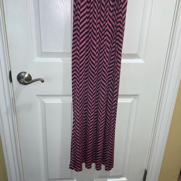 LOFT Petites chevron Stripe Maxi Dress sz SP Sleeveless halter neckline - Picture 7 of 8